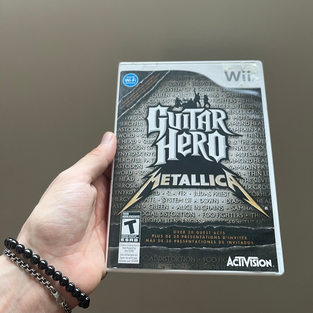 Guitar Hero Metallica Nintendo Wii Game with Manual and Case RVL-SXBE-USA